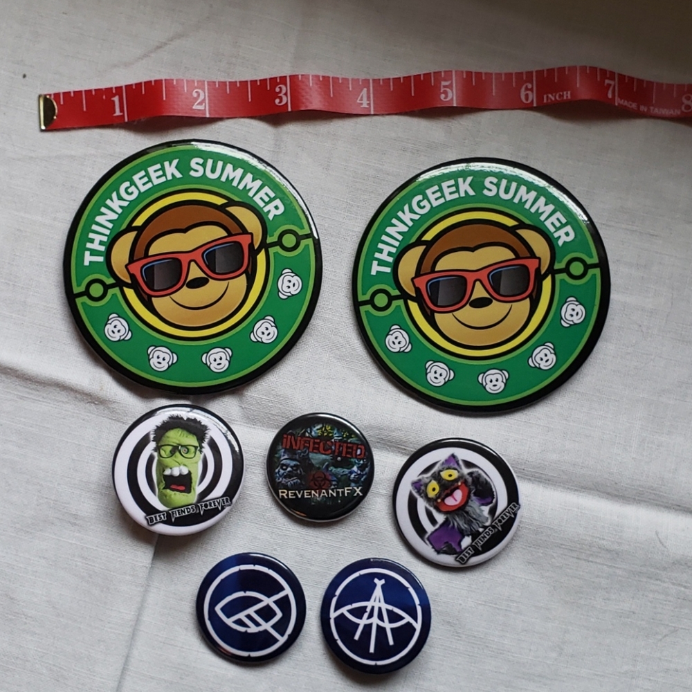 Comic Con promo buttons/ pins